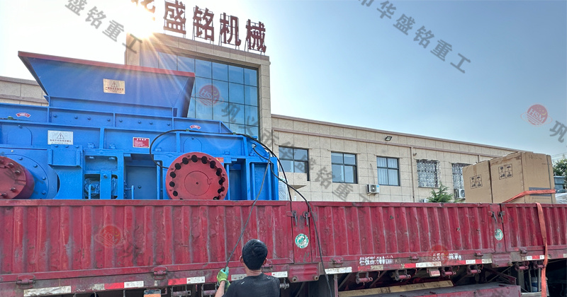 鐵礦石液壓對輥破碎機的維護成本如何？工作原理是什么？
