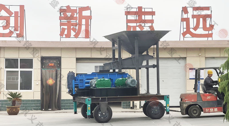 時產(chǎn)70、80噸雙輥式破碎機型號及參數(shù)
